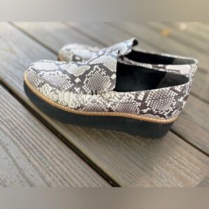 Vince Black Ribbed Sole Footwear